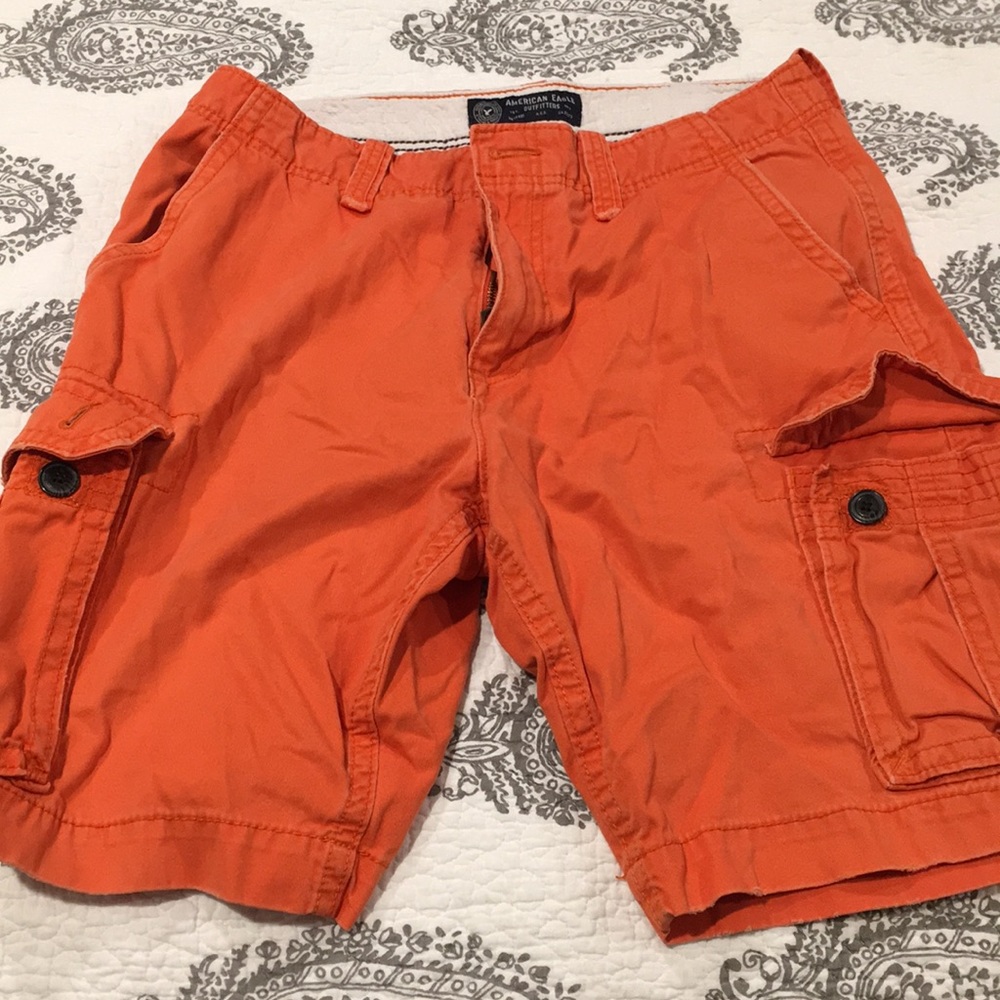 AE cargo shorts